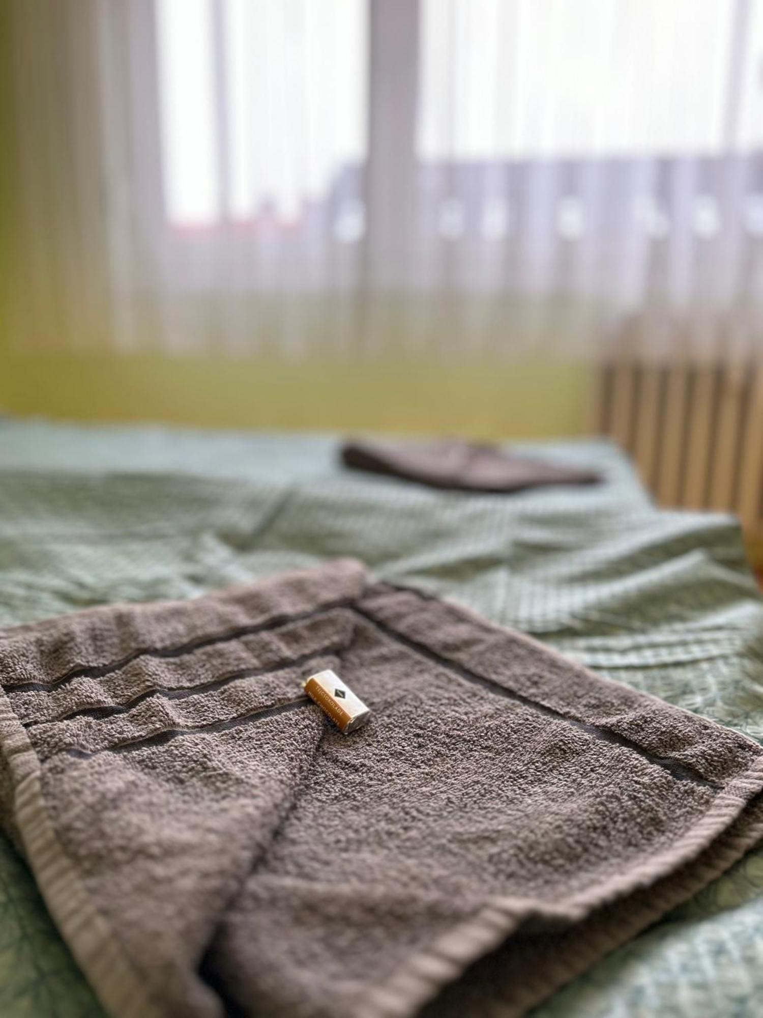 Backstage Apartment Дьор Екстериор снимка